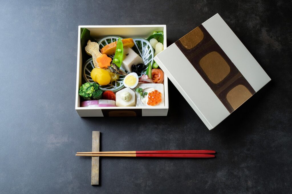 おせちを安く買うにはどこで購入するのがベスト？